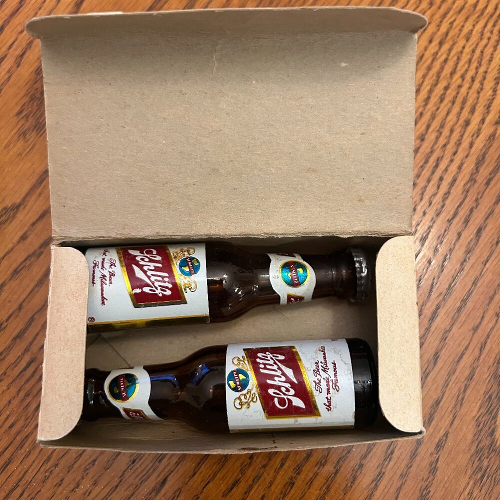 Schlitz beer salt & pepper shakers